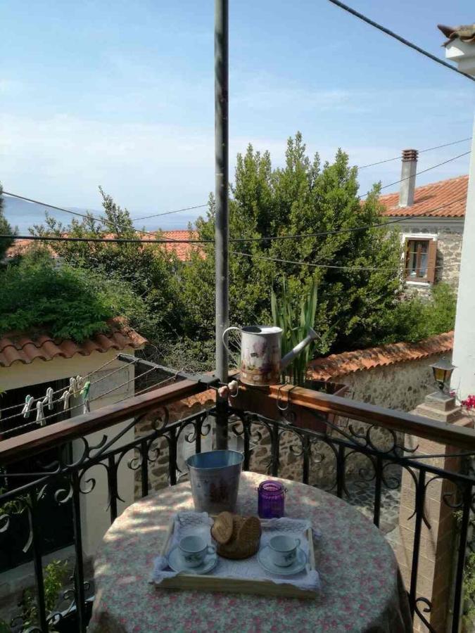 מית'ימנה Μαχη Ενοικιαζόμενα Δωμάτια מראה חיצוני תמונה
