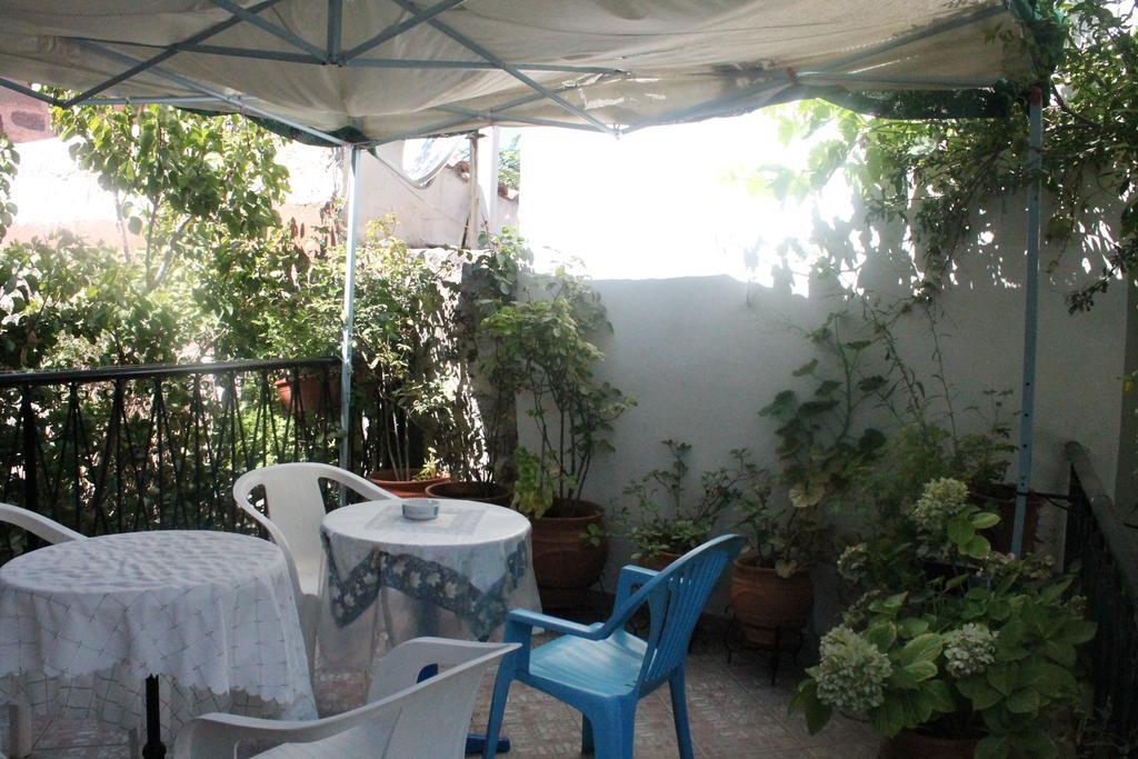 מית'ימנה Μαχη Ενοικιαζόμενα Δωμάτια מראה חיצוני תמונה