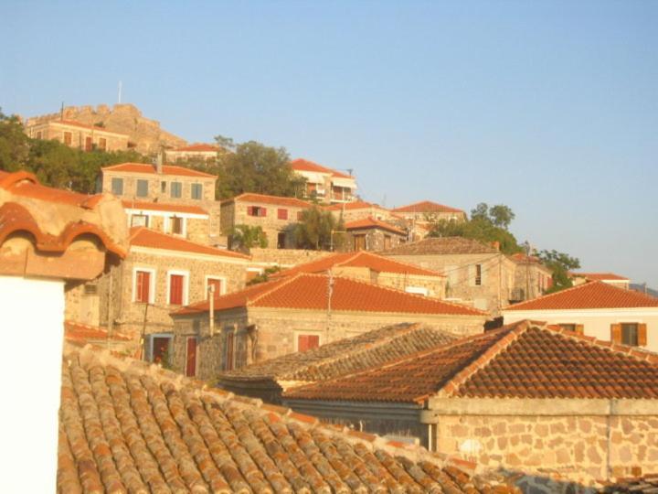 מית'ימנה Μαχη Ενοικιαζόμενα Δωμάτια מראה חיצוני תמונה