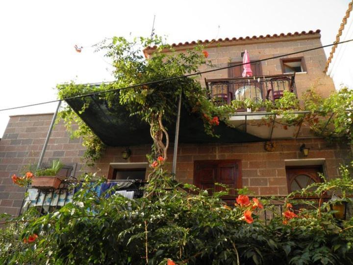 מית'ימנה Μαχη Ενοικιαζόμενα Δωμάτια מראה חיצוני תמונה